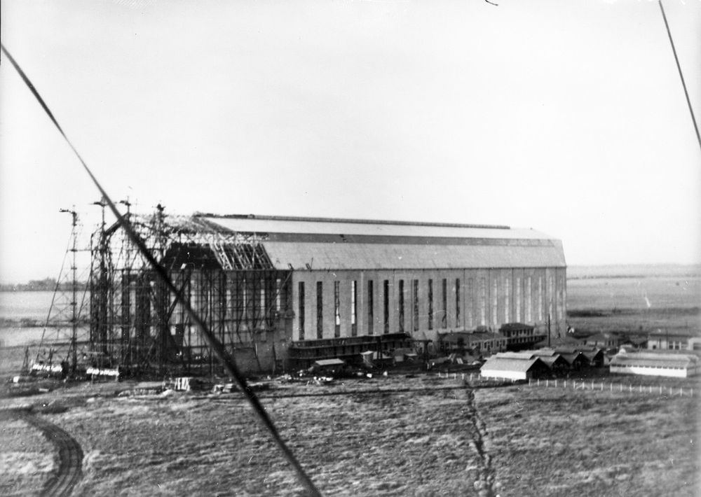 Die Luftschiffhalle in Santa Cruz im Bau.